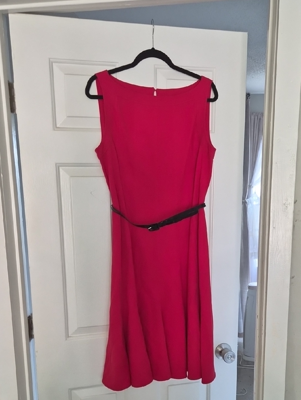 Classic Sleeveless Red Dress with Belt